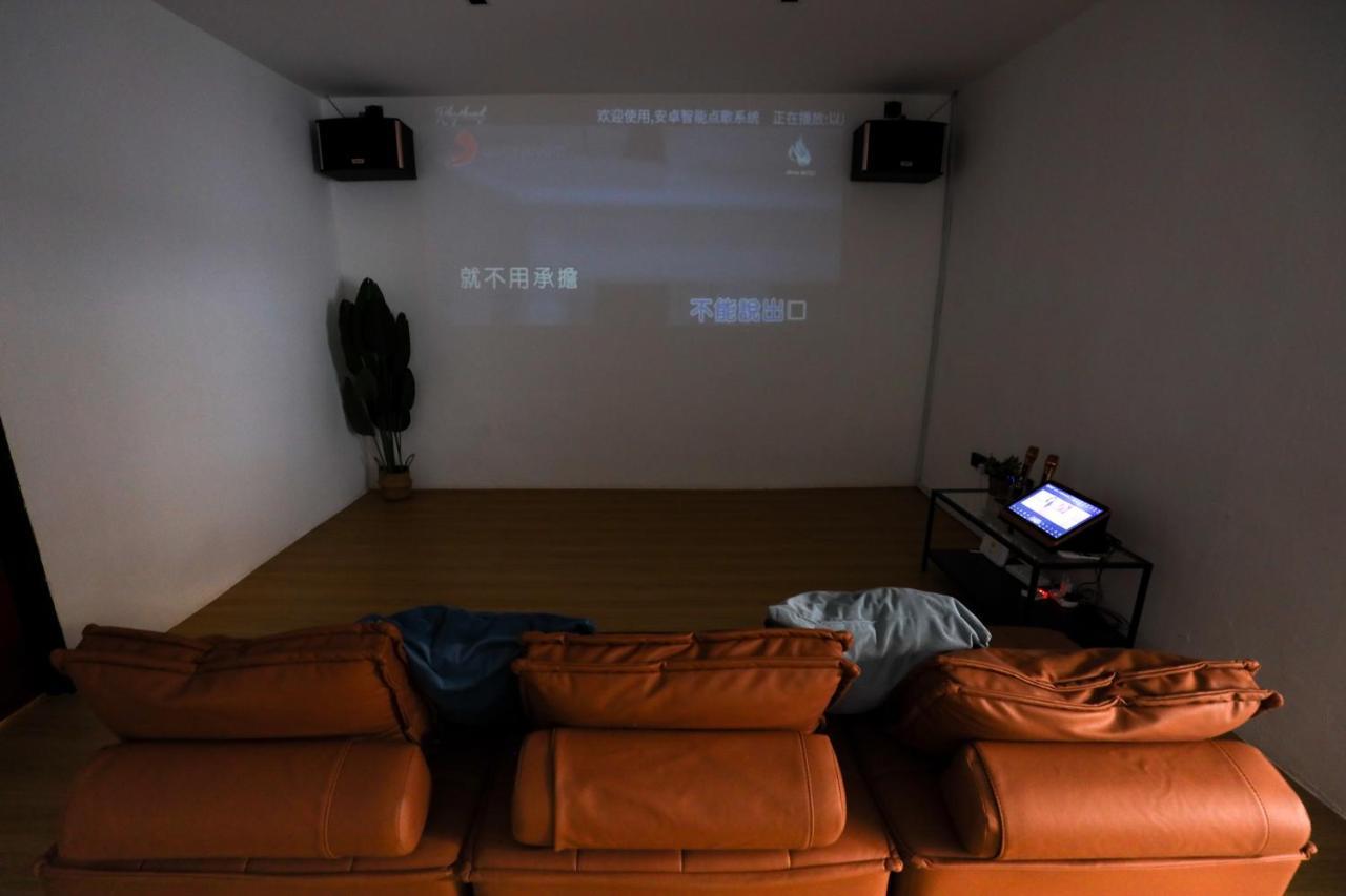 Cozy Homestay With Karaoke System & Pool Table Куала-Лумпур Экстерьер фото